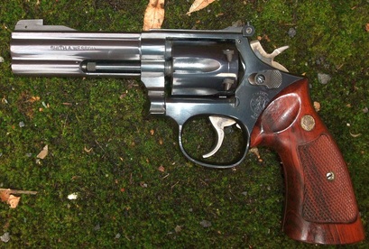 uploads/3262/2/SW Revolver BEJ2520 b1.JPG